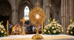 V amerických kinách štartuje strhujúci dokument o sile eucharistickej adorácie